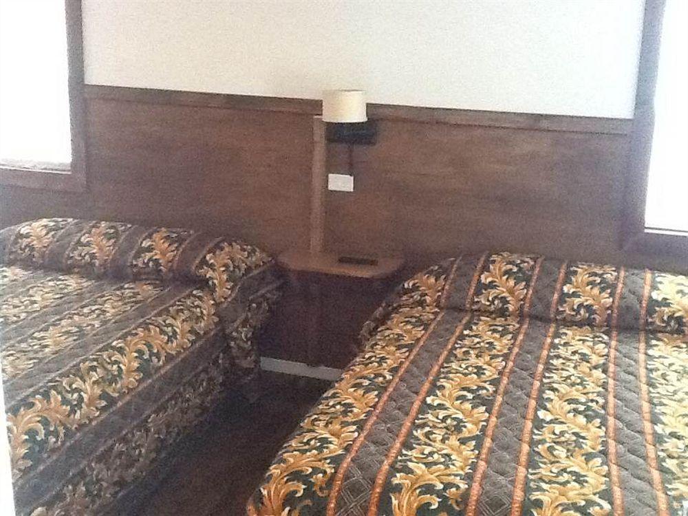 King Hendrick Motel And Suites レイク・ジョージ エクステリア 写真